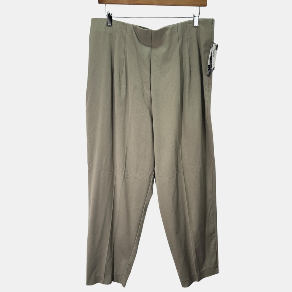 Briggs Womens Pants 18W Short Light Sage Comfort Waist Pleated Tapered Stretch